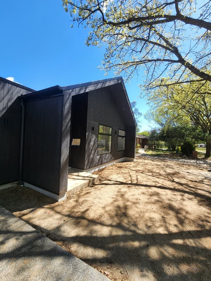 Contemporary facade suitable for knock‑down rebuilds in Canberra